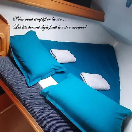 Super Castor - Dormir Sur Un Grand Voilier Chauffe Au Vieux Port By Nuits Au Port La Rochelle  Buitenkant foto